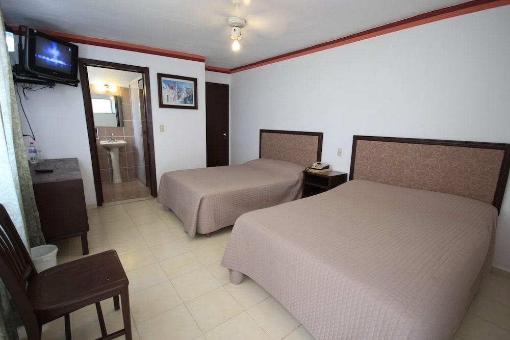 Capital O Gran Hotel Campestre Celaya  Exterior photo