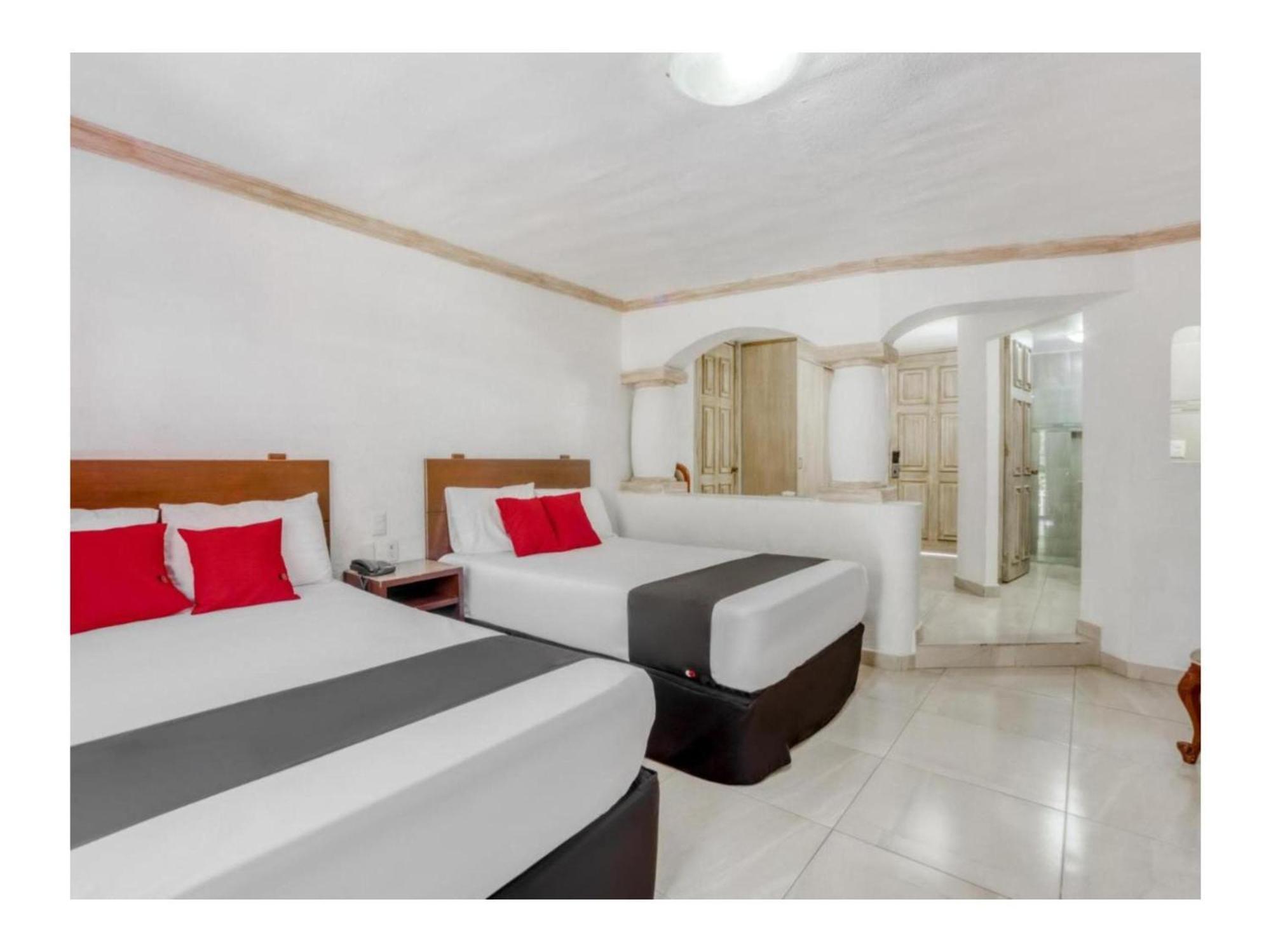 Capital O Gran Hotel Campestre Celaya  Exterior photo