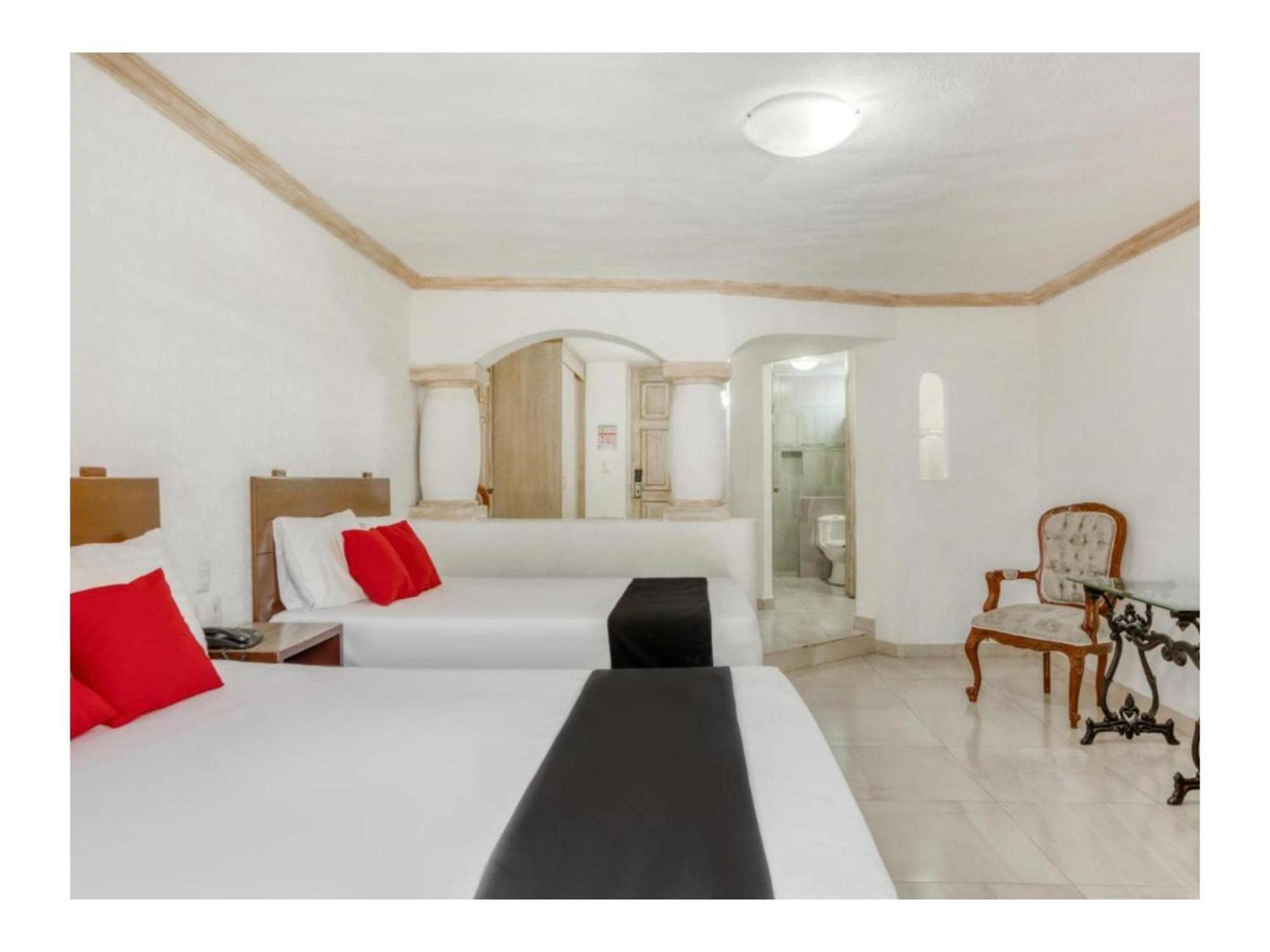 Capital O Gran Hotel Campestre Celaya  Exterior photo
