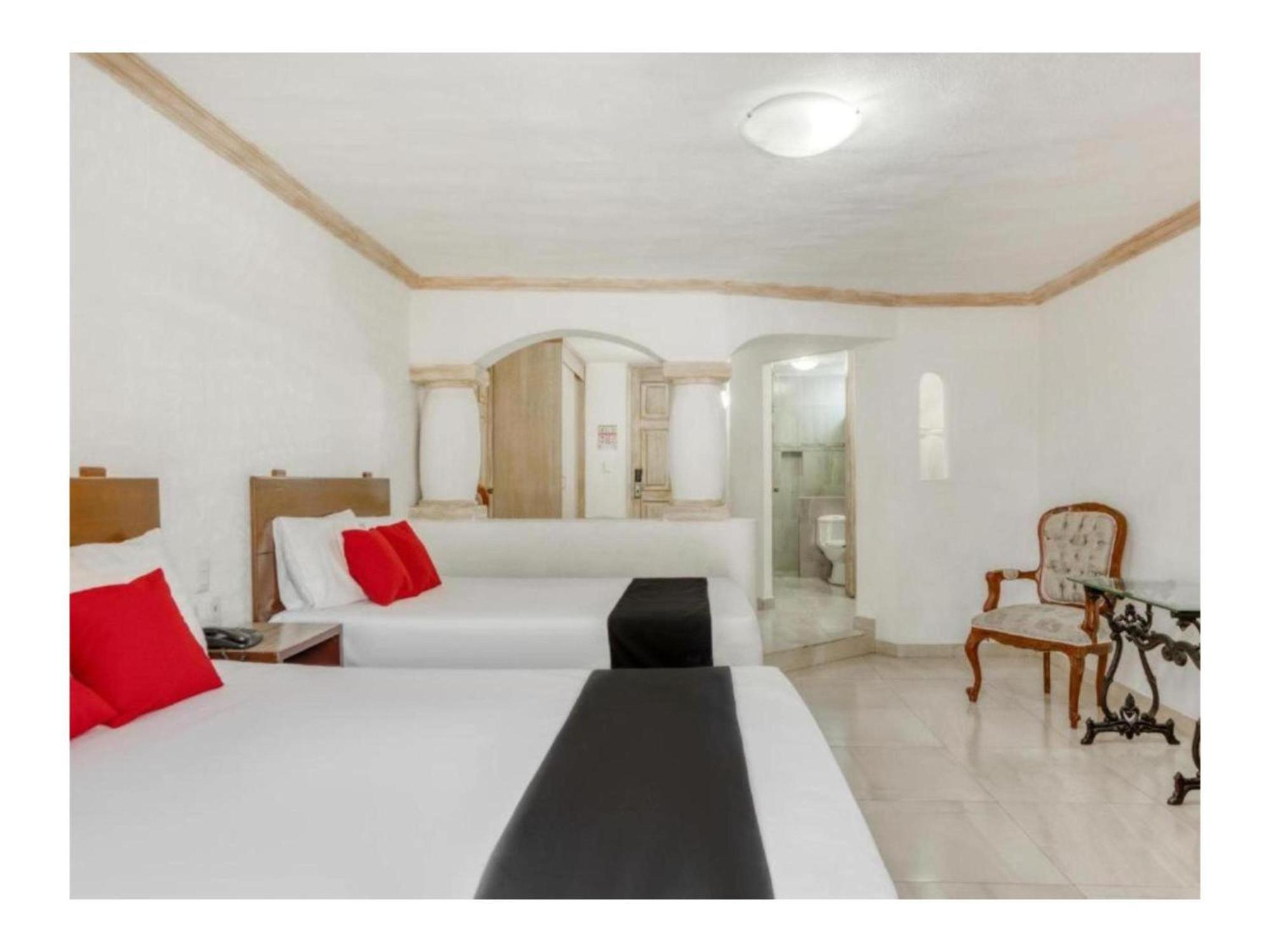 Capital O Gran Hotel Campestre Celaya  Exterior photo